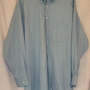 Roundtree & Yorke Sage Green Button Down Shirt